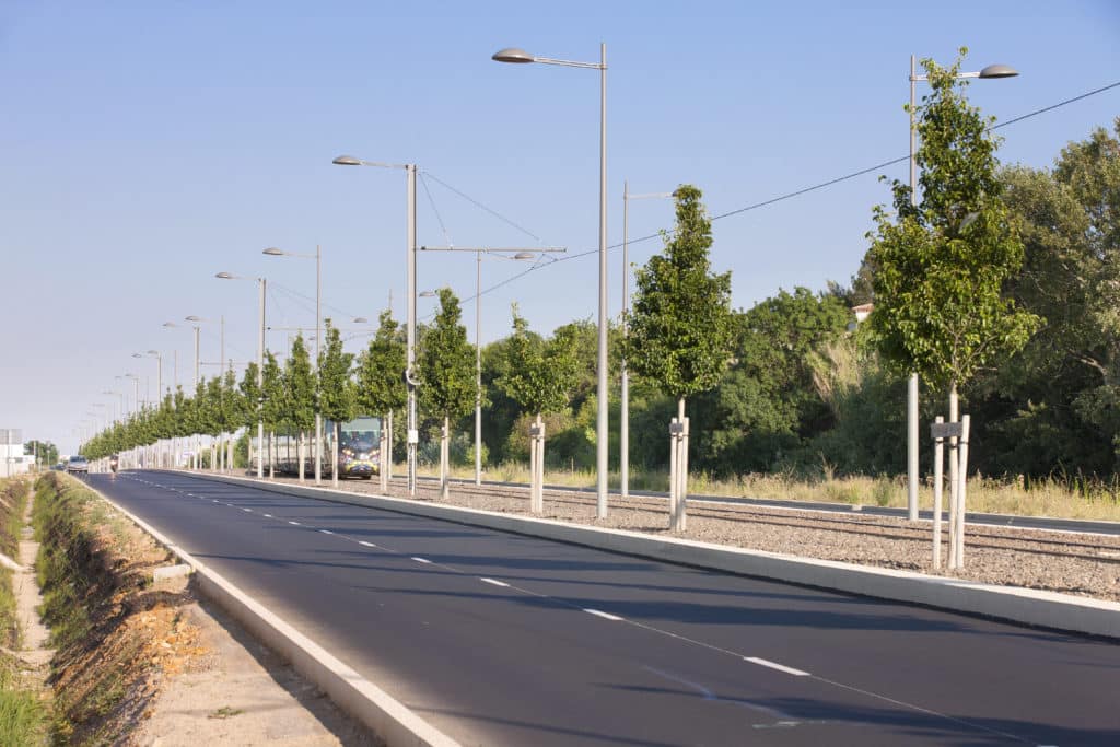 Eclairages ligne de tramway à Perols