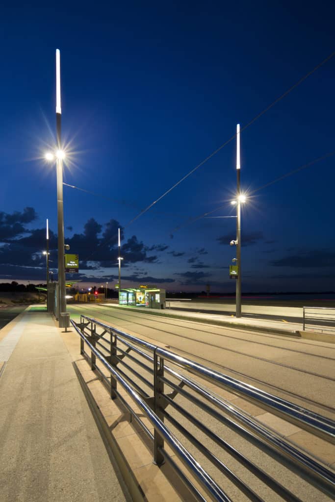 Eclairages ligne de tramway à Perols