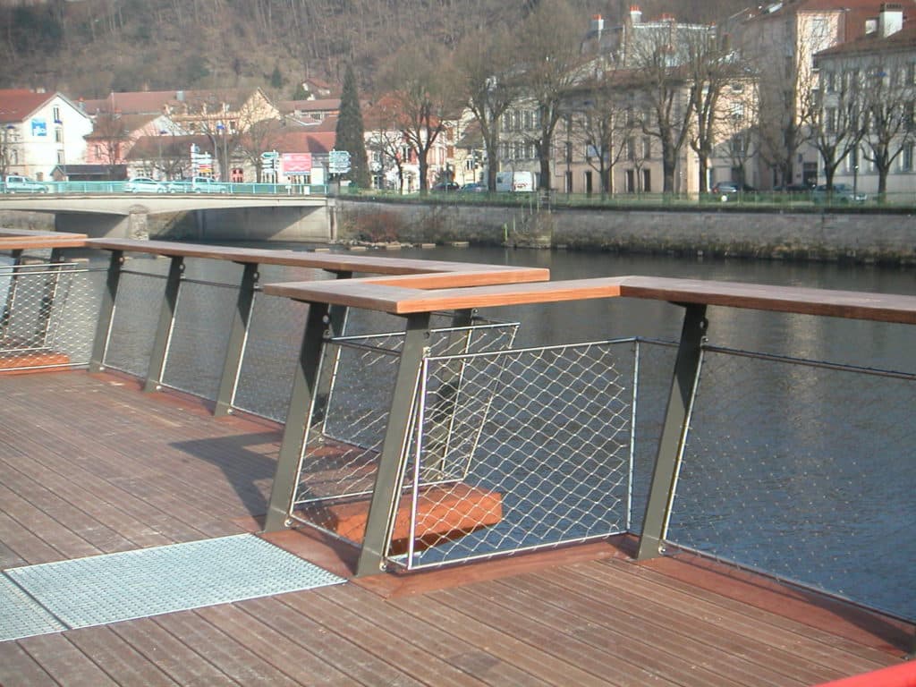 MINOLTA DIGITAL CAMERA